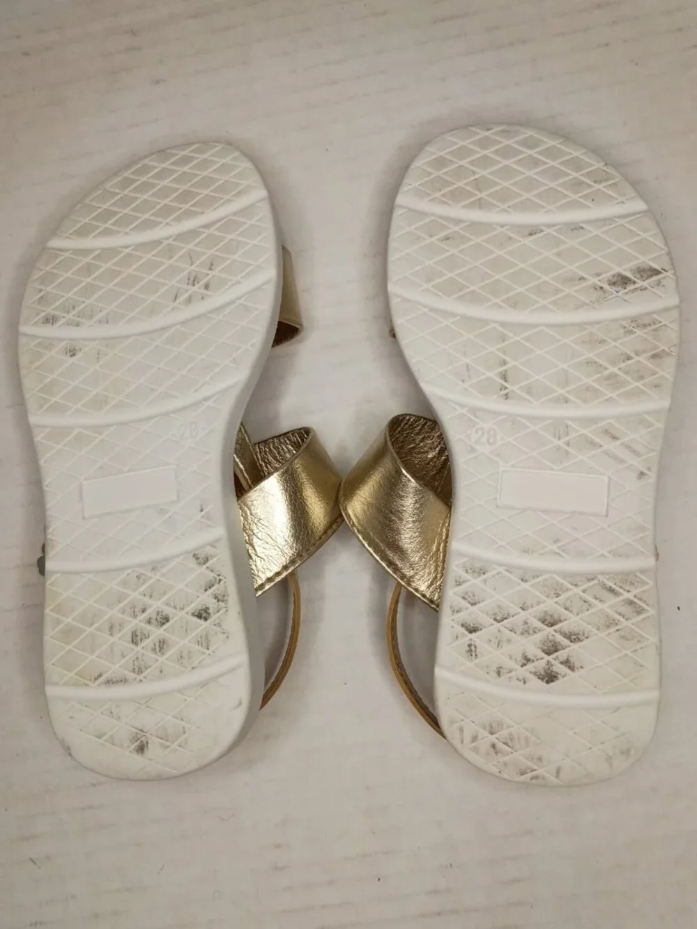 Italian Girls Gold Flower Charm Sandals Toddler Girls 10/EU 28